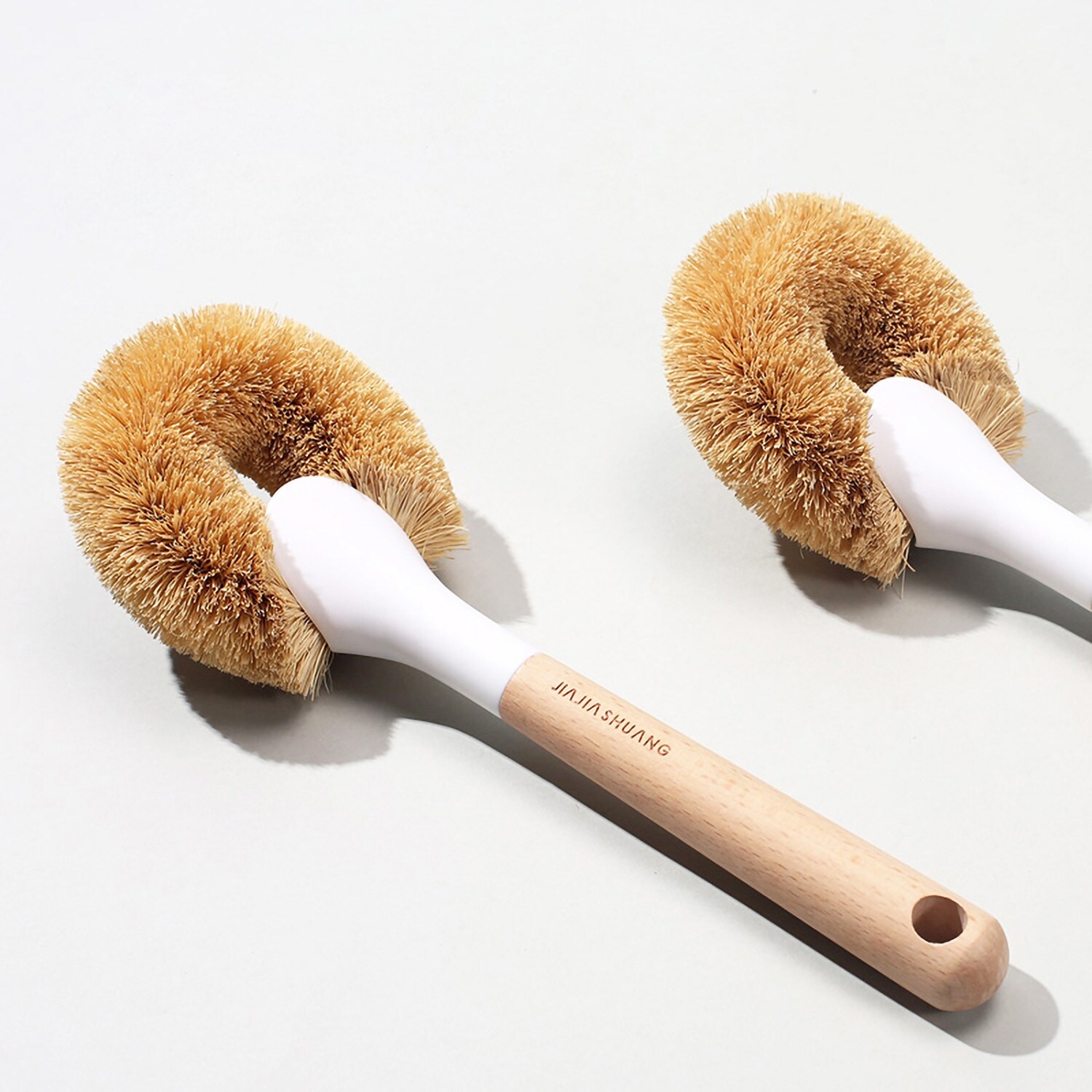 https://ak1.ostkcdn.com/images/products/is/images/direct/4e22dbcff7232af37720fe9250dc31933e6123e5/Kitchen-Dish-Brush-With-Beech-Handle-Pot-Brush-For-Pans-Pots-Sink-Cleaning.jpg