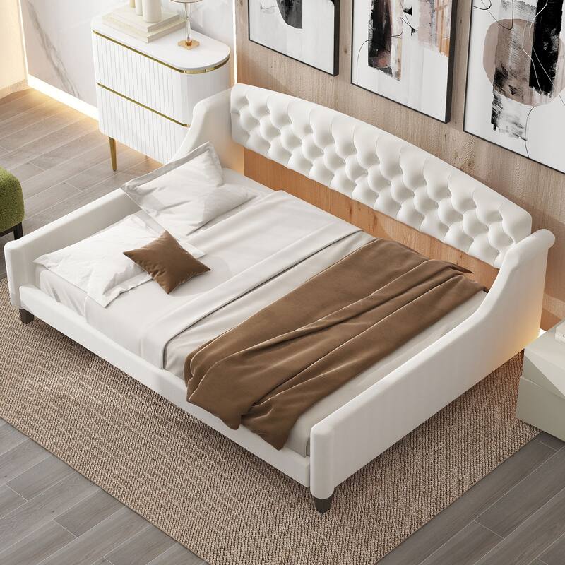Velvet Daybed with Button Tufted Backrest