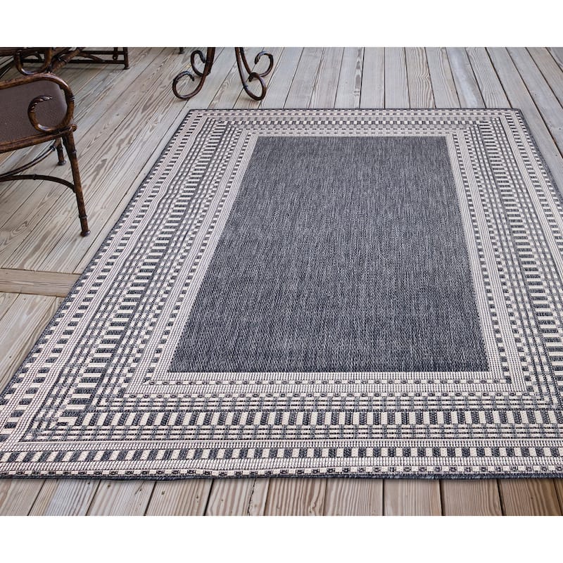 Liora Manne Malibu Etched Border Indoor/Outdoor Rug