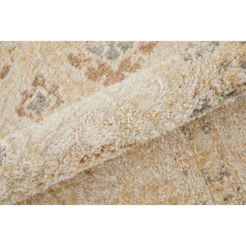 Wyllah Traditional Diamond Area Rug