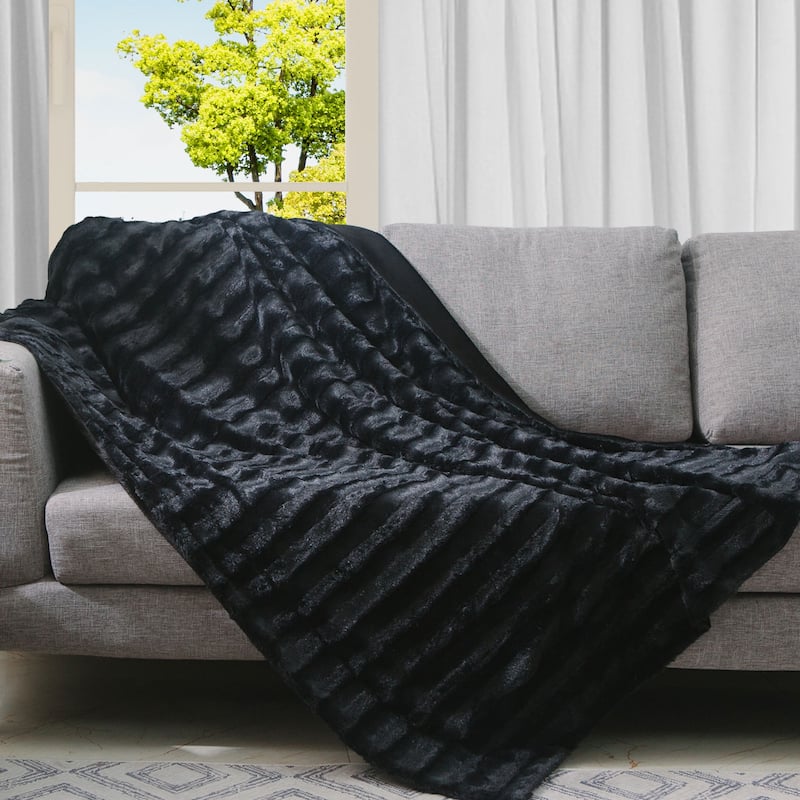 Cheer Collection 40 x 50 Ultra Soft Faux Fur Throw Blanket - Black