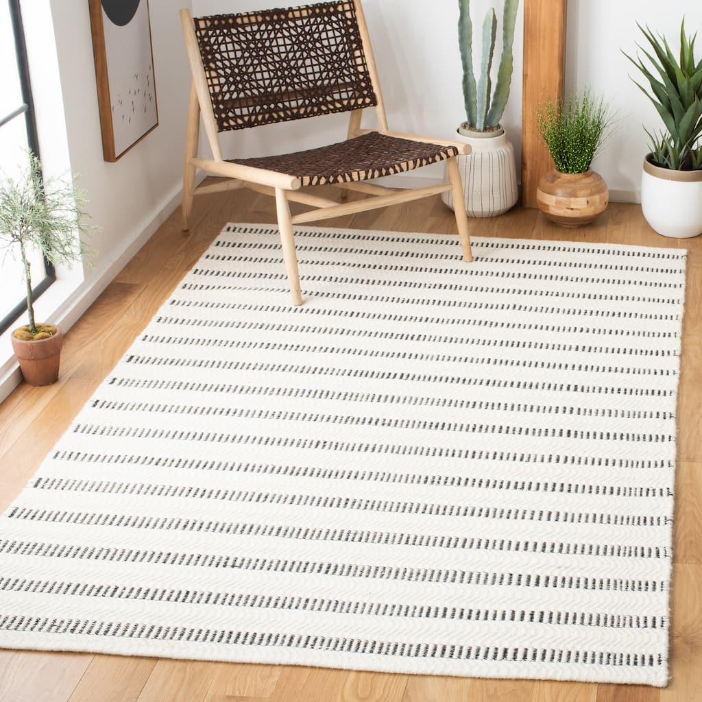 SAFAVIEH Handmade Vermont Tawnya Stripe Wool Rug
