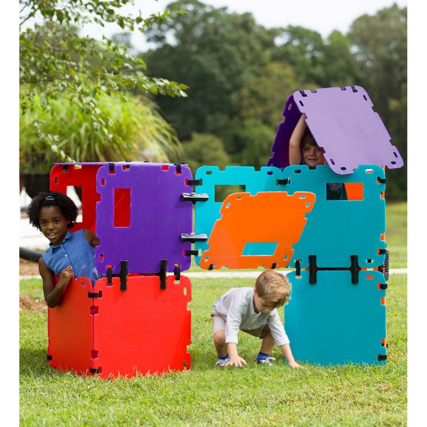 Hearthsong 16 Panel Colorblock Fantasy Forts Indoor Outdoor Building Kit with Lightweight Corrugated Plastic Panels Bed Bath Beyond 31840374