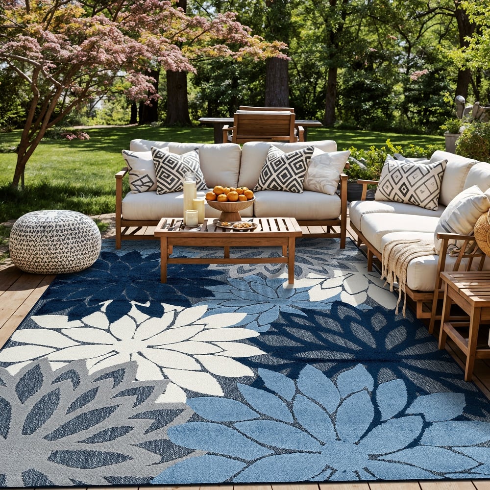 World Rug Gallery Indoor/Outdoor High-Low Textured Area Rug, Floral Easy-Clean Patio Rug
