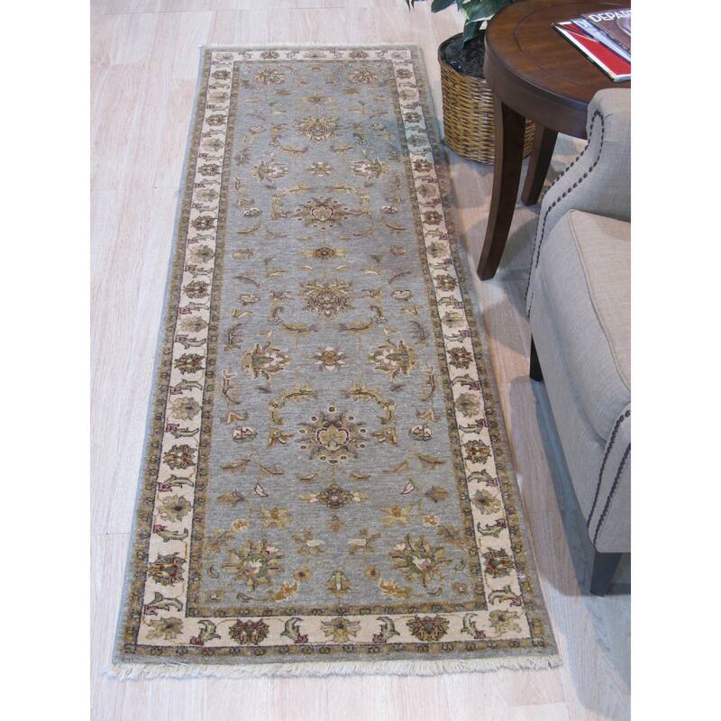 Gray Hand-Knotted Wool Traditional Agra Rug, 2'7 x 7'11, Soft Neutral Statement - L