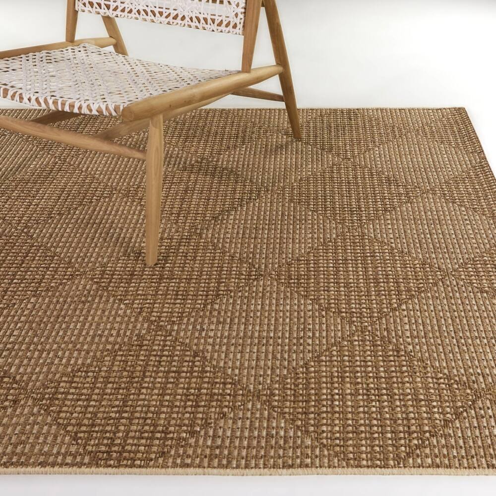 Bisset Checkered Textured Indoor/Outdoor Area Rug