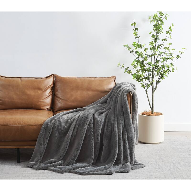 Royal Velvet Luxe Faux Rabbit Fur 60x70 Throw in Gift Box
