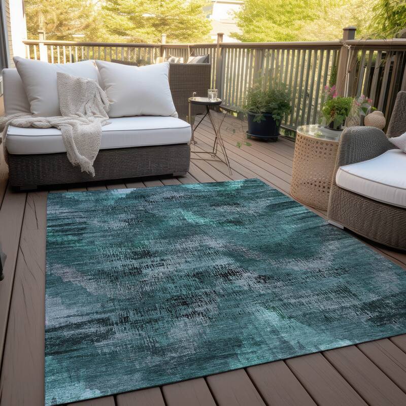 Machine Washable Indoor/ Outdoor Chantille Distressed Chevron Rug - Fern - 5' x 7'6"