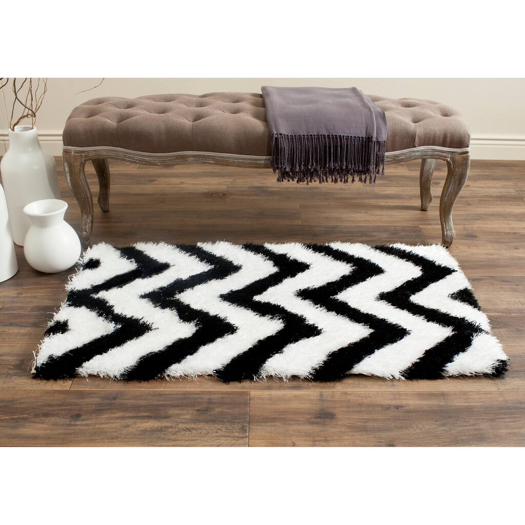 SAFAVIEH Handmade Barcelona Shag Rayya Polyester Rug