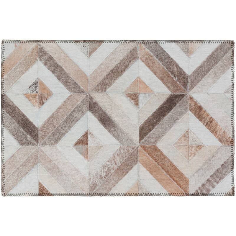 Indoor/ Outdoor Laredo Geometric Faux Hide Patchwork Washable Area Rug