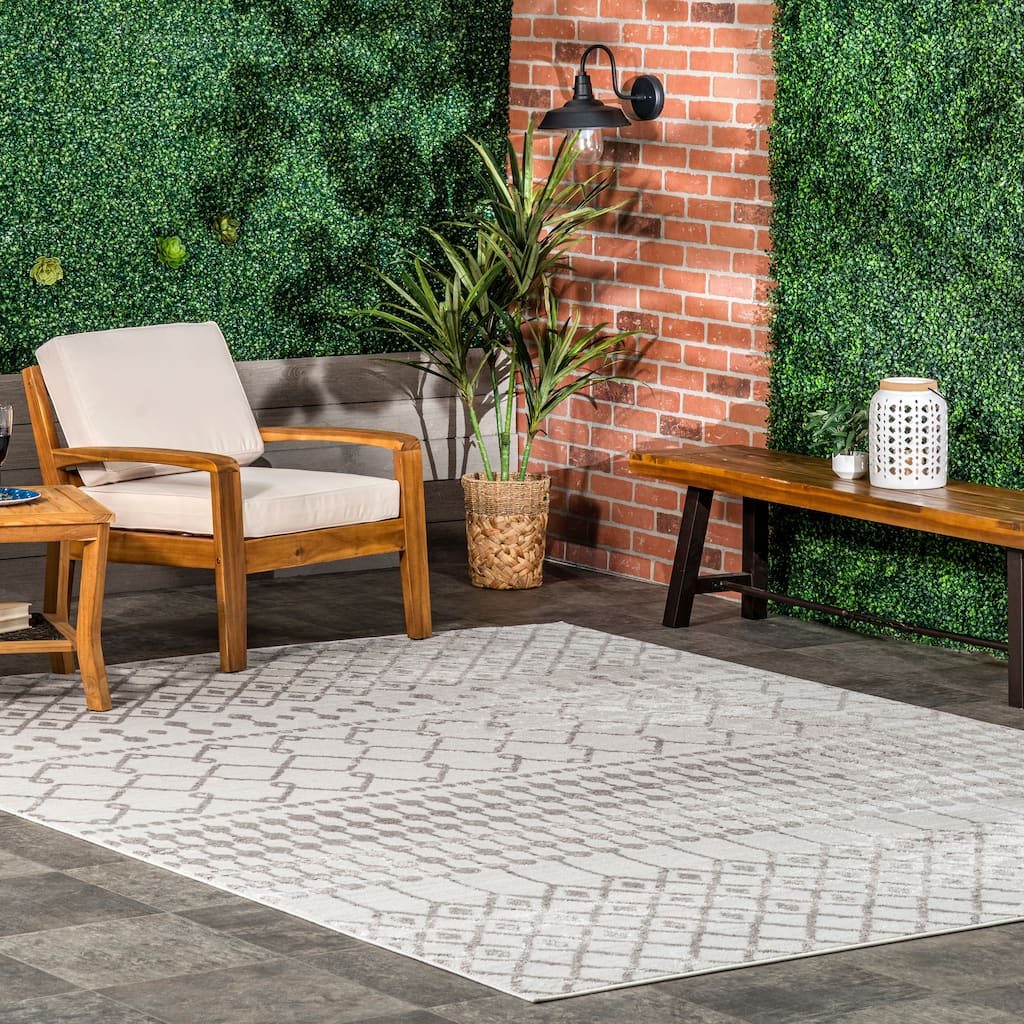 Nuloom Kate Geometric Trellis Area Rug