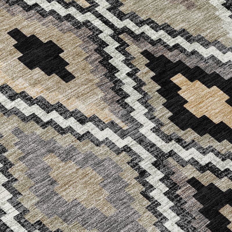 Machine Washable Indoor/ Outdoor Global Geo Chantille Rug