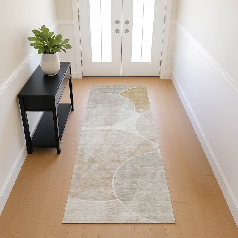 Machine Washable Indoor/ Outdoor Abstract Circles Chantille Rug