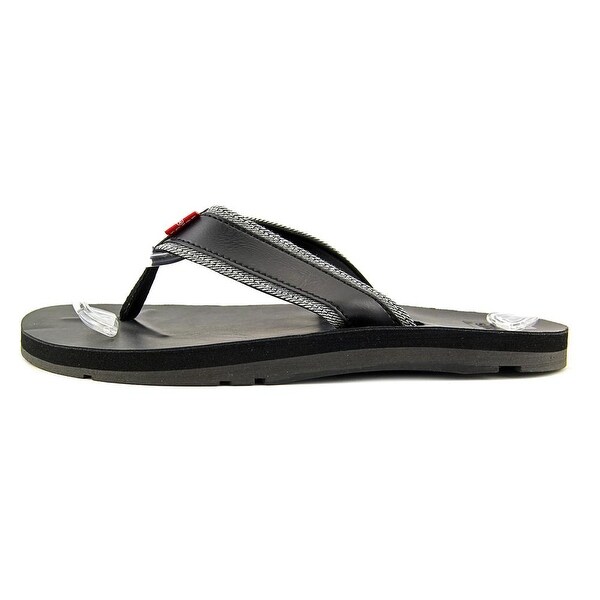 levi's men's flip flops thong sandals