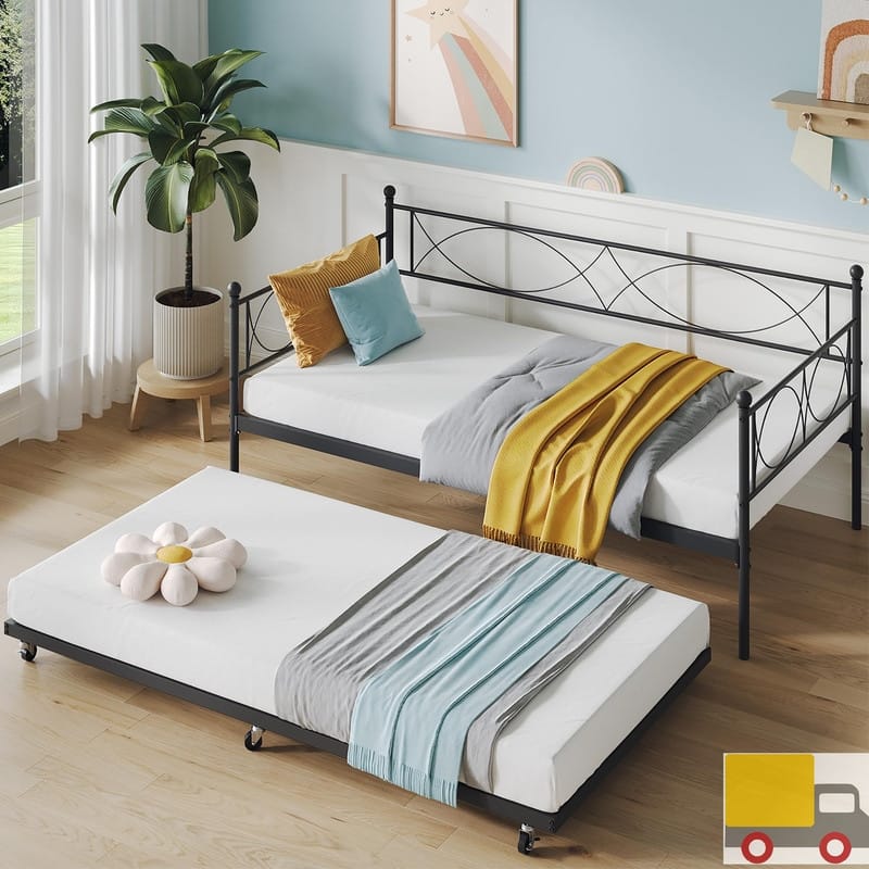 Twin Metal Daybed with Pull-Out Trundle