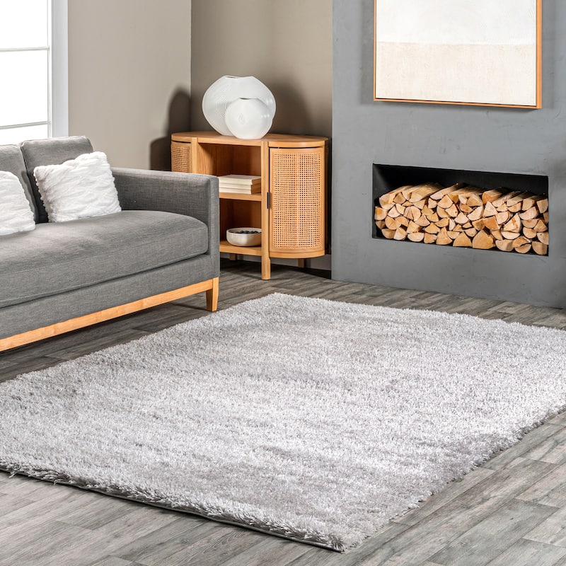 Nuloom Gynel Contemporary Shag Area Rug - 4' x 6' - Silver
