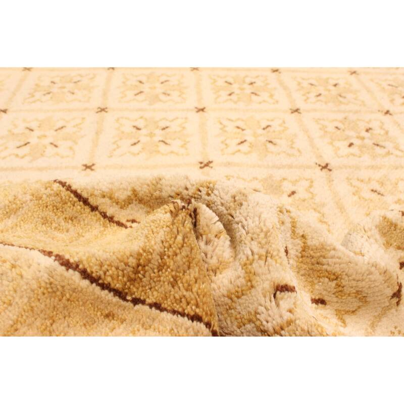 ECARPETGALLERY Hand-knotted Aubusson Ivory Wool Rug - 5'9 x 9'0