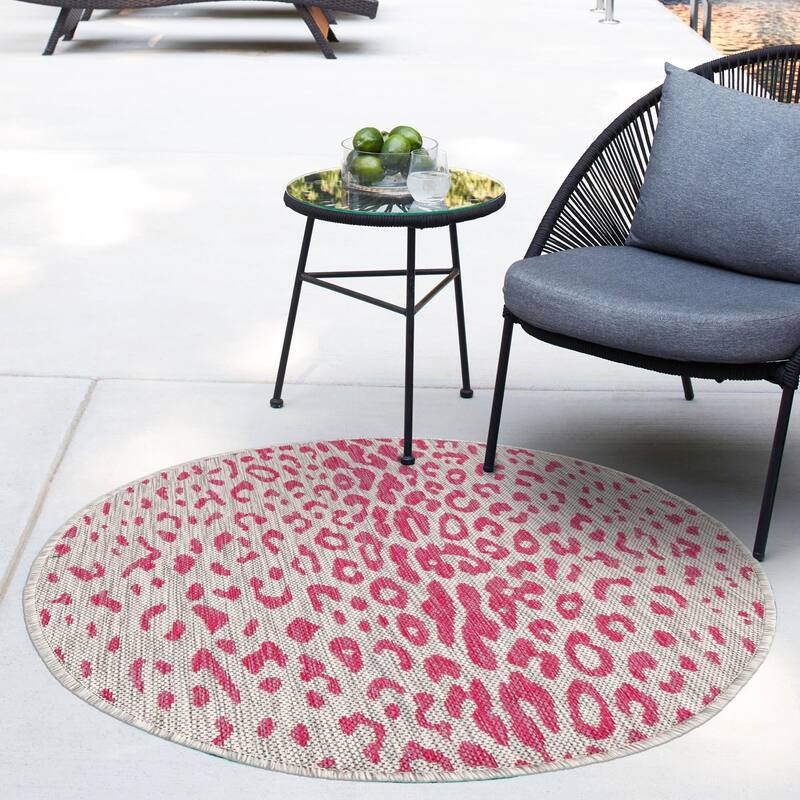 Outdoor Gallery Collection Area Rug