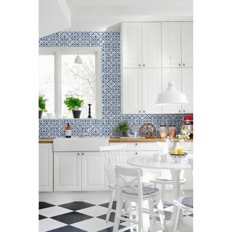 Daisy Bennett Designs Sorento Tile Peel and Stick Wallpaper