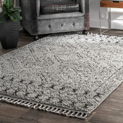 Nuloom Vasiliki Moroccan Shag Tasseled Area Rug