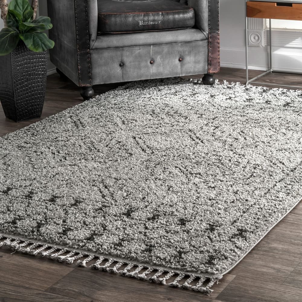 Nuloom Vasiliki Moroccan Shag Tasseled Area Rug