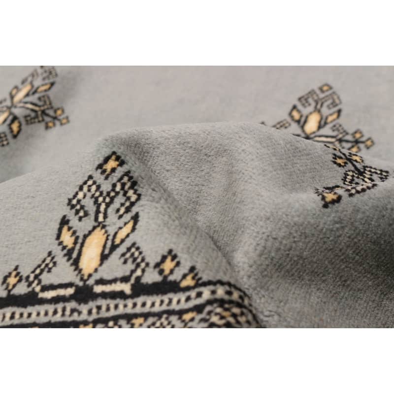 Finest Peshawar Bokhara Grey Rug 6'5" x 9'7" - 6'5 x 9'7