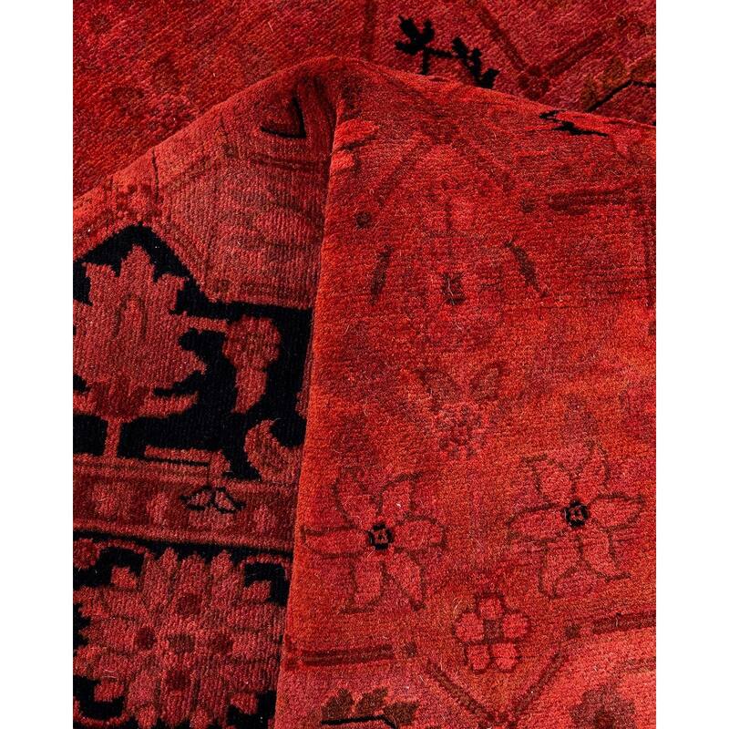 Fine Vibrance, One-of-a-Kind Hand-Knotted Area Rug - Pink, 3' 1" x 5' 5" - 3' 1" x 5' 5"