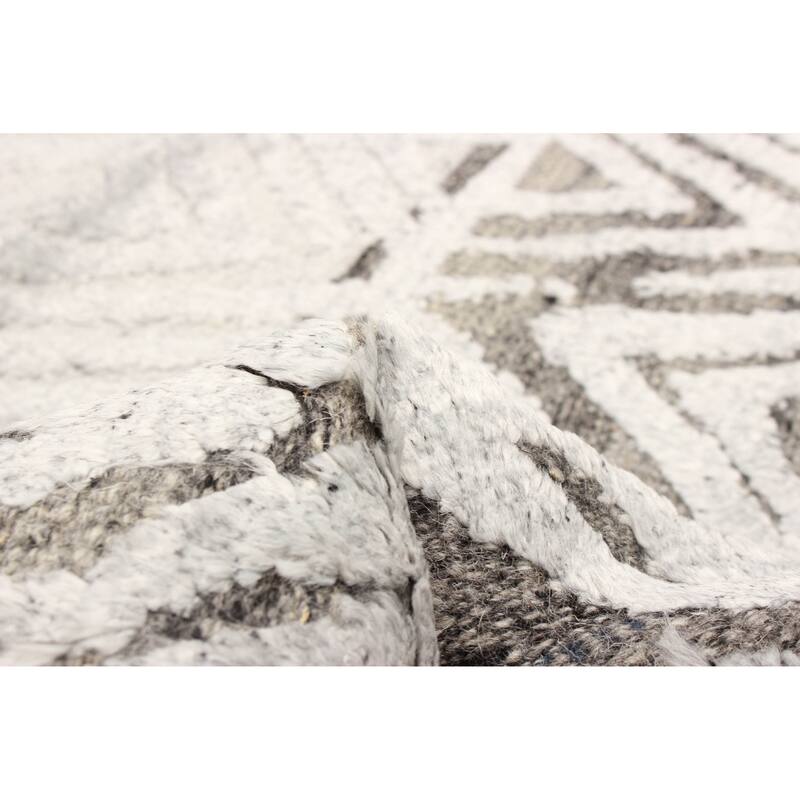 Tangier Silver Rug 5'0" x 8'1" - 5'0 x 8'1