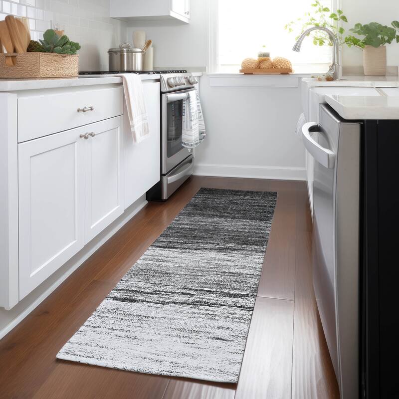 Machine Washable Indoor/ Outdoor Chantille Solid Ombre Rug