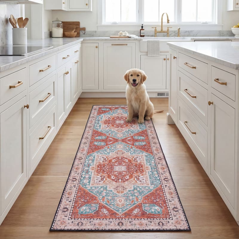 SAFAVIEH Tucson Machine Washable Slip Resistant Einhildur Oriental Medallion