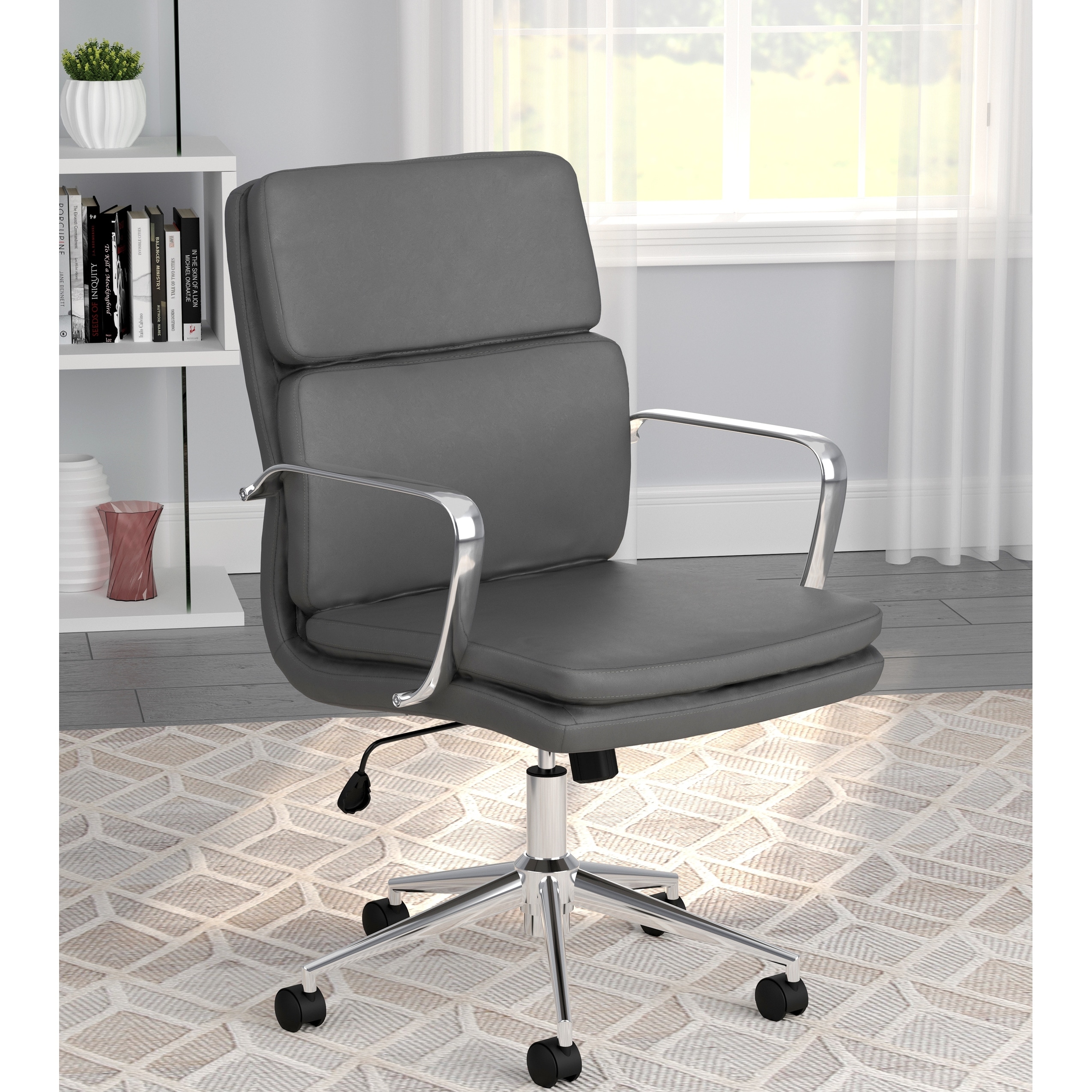 Glitzhome Midcentury Cream Traditional Ergonomic Adjustable Height Swivel Faux Leather Executive Chair in Off-White | GH1004202903