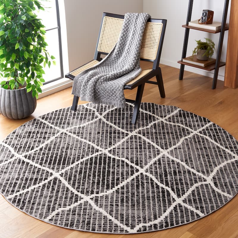 SAFAVIEH Marrakech Ephrona Rustic Trellis Rug - 6'7" Round - Charcoal/Ivory