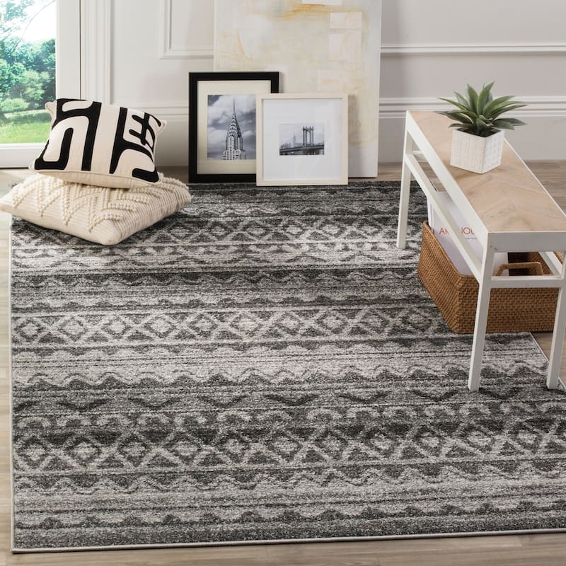 SAFAVIEH Adirondack Hiyam Moroccan Boho Rug - 12' x 18' - Ivory/Charcoal