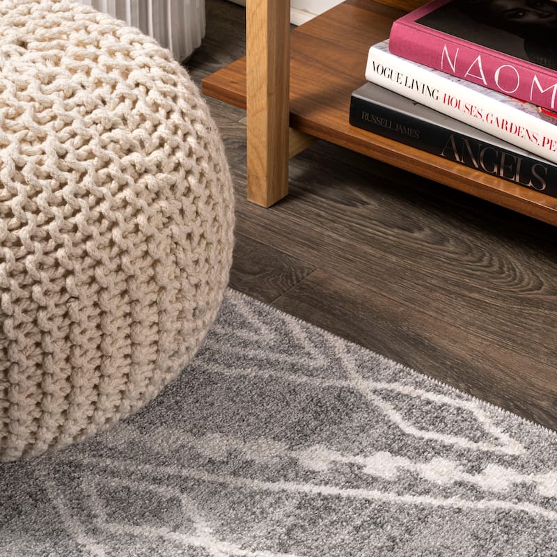 JONATHAN Y Pele Moroccan Style Diamond Area Rug