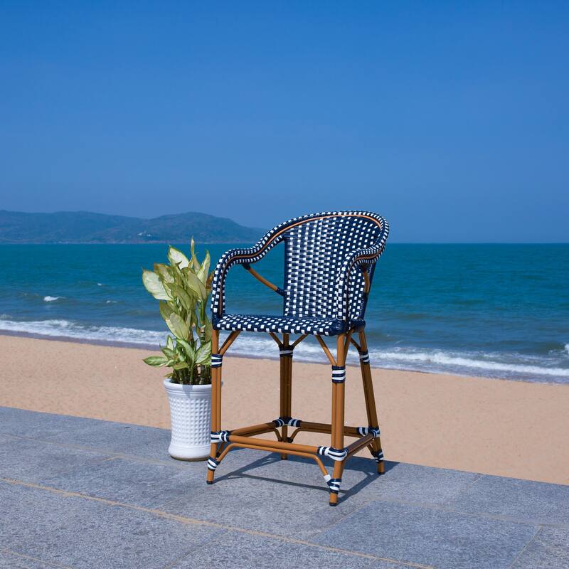 SAFAVIEH Charlize Outdoor Bistro 26-inch Counter Stool with Arms - 23Wx26Dx43H