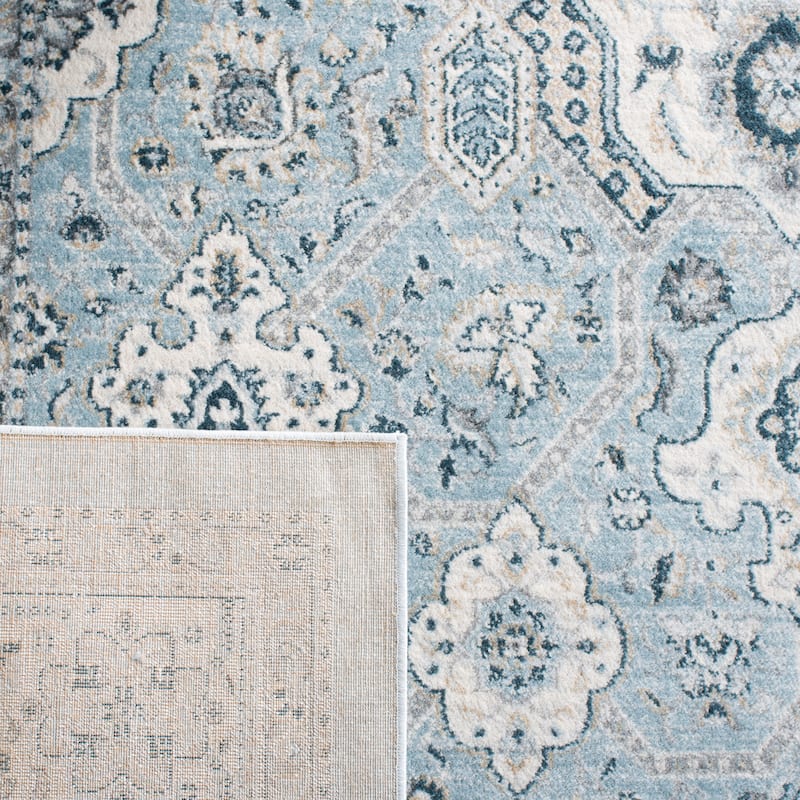 SAFAVIEH Isabella Minola Traditional Oriental Rug