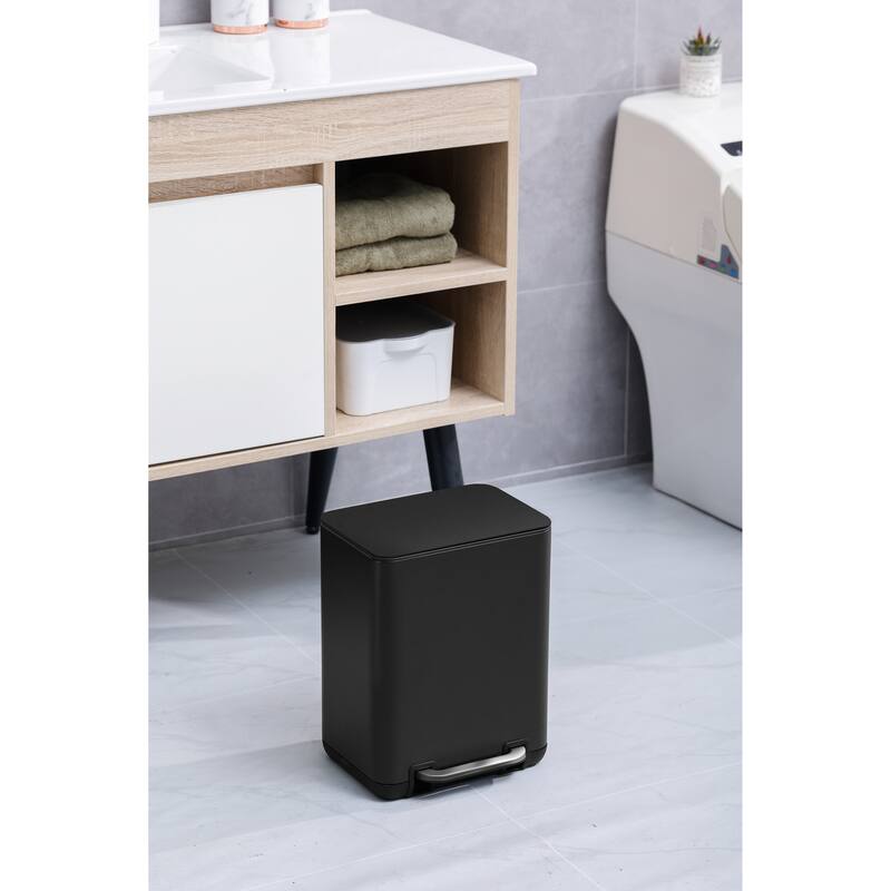 SunnyPoint 6 Liter / 1.58 Gallon Trash Can - 1.58 Gallon - Black