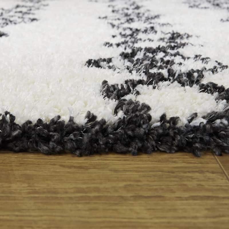 Peter Moroccan Trellis Shag Area Rug