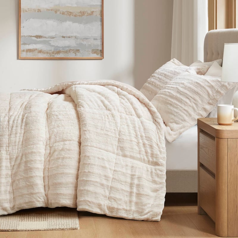 Madison Park York Faux Fur Comforter Mini Set