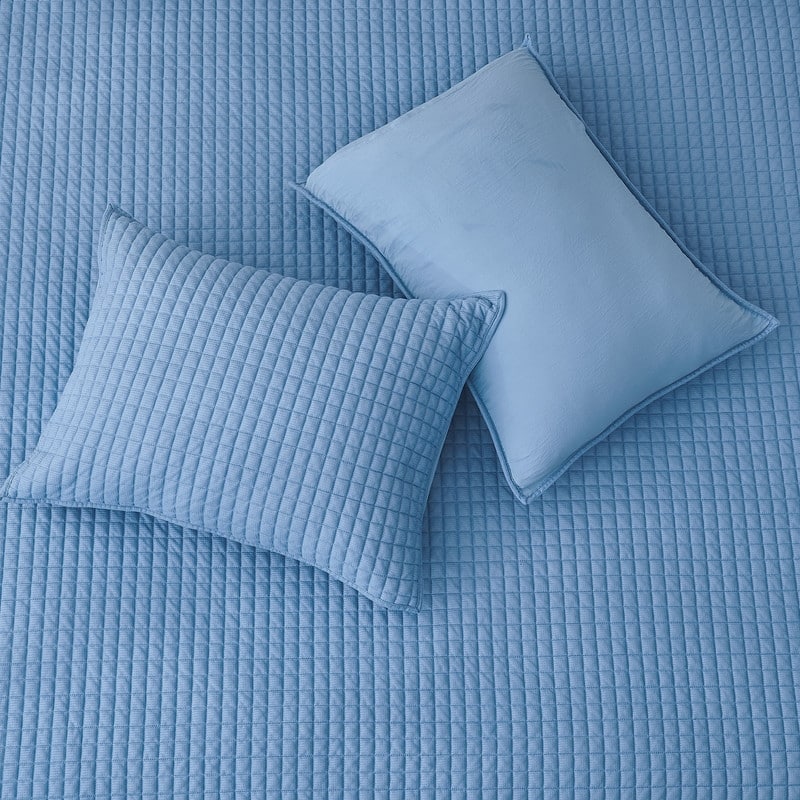 Wonderful Waffle Quilt Set 3 Piece Solid Bedding Set for Kids