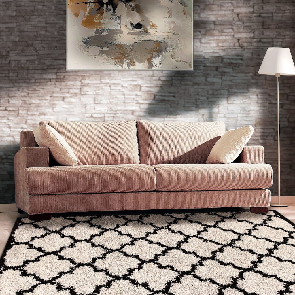 Bengali Trellis Novelty Shag Area Rug by Superior