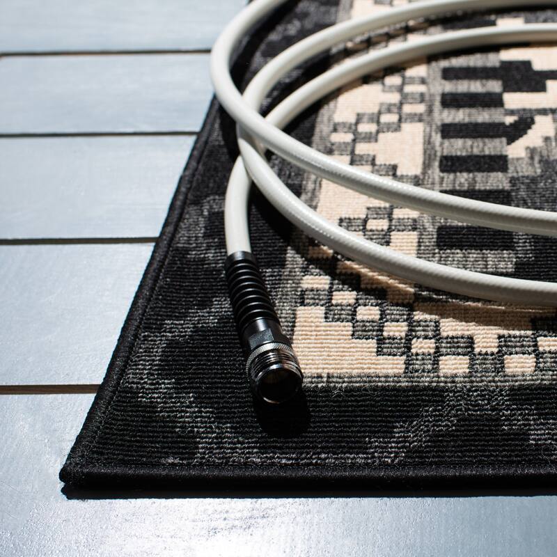 SAFAVIEH Veranda Vitaline Indoor/ Outdoor Waterproof Patio Backyard Rug
