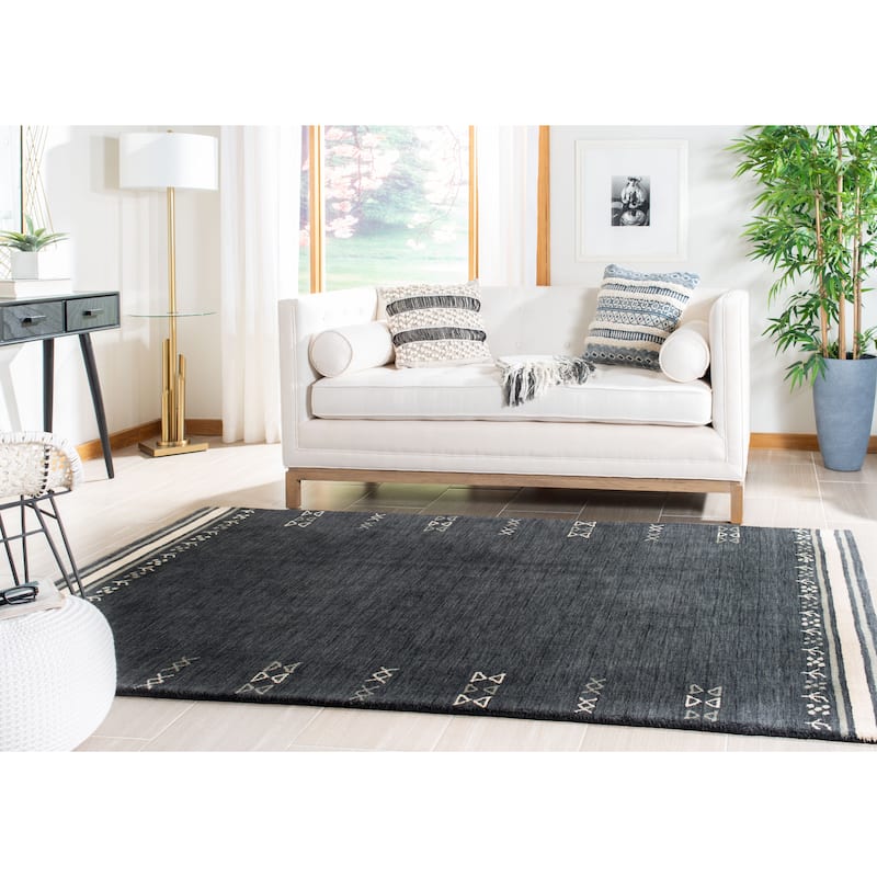 SAFAVIEH Handmade Himalaya Arusha Wool Rug - 8' Square - Charcoal