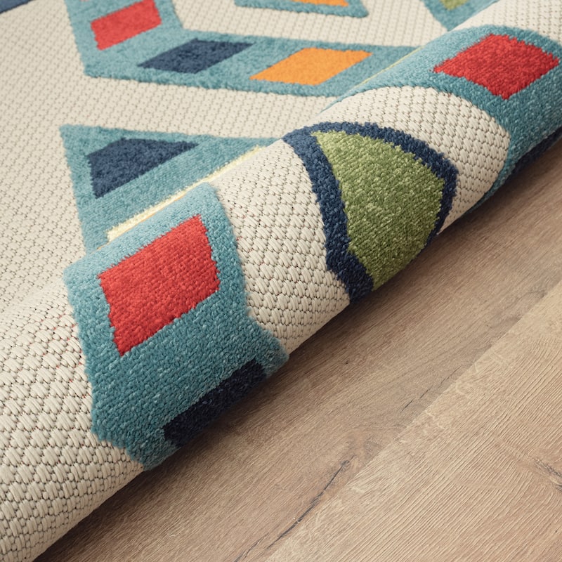 Sevita Striped Diamond Textured Indoor/Outdoor Area Rug