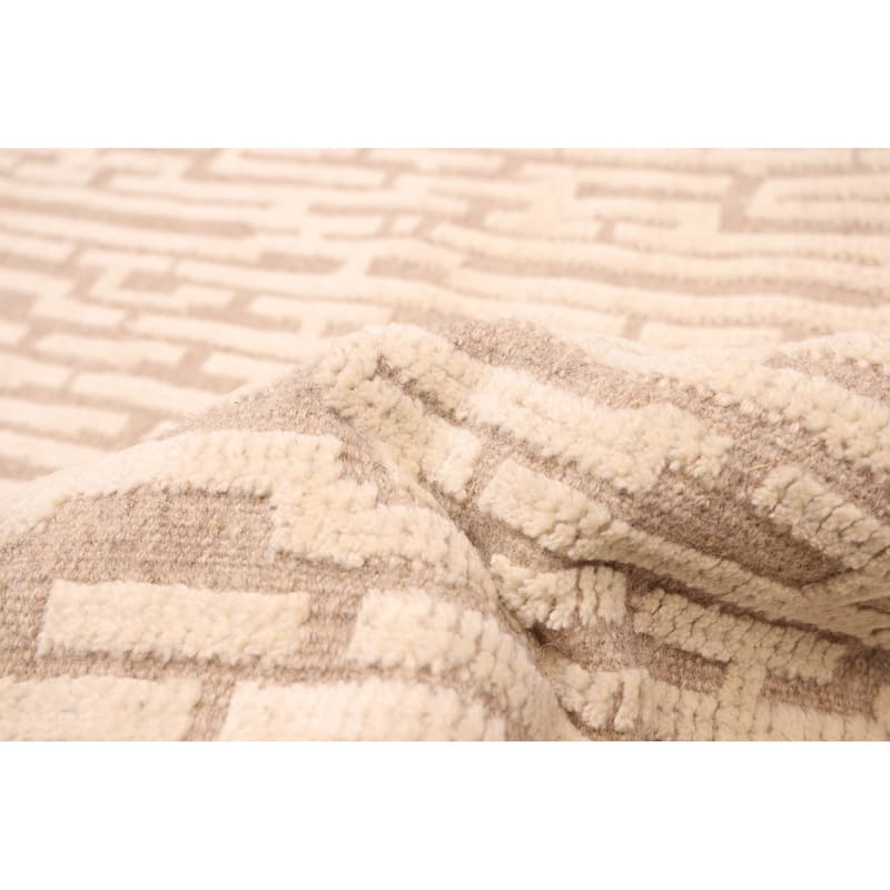 ECARPETGALLERY Hand-knotted Tangier Cream Wool Rug - 7'10 x 10'1