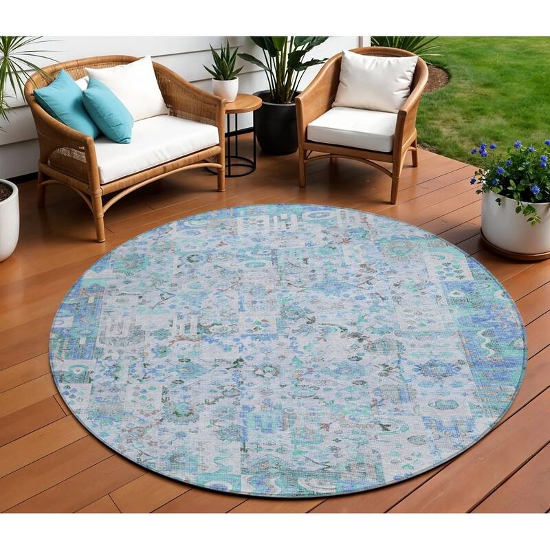 HomeRoots Patchwork Traditional Rectangle Outdoor Rug - 8' Round
