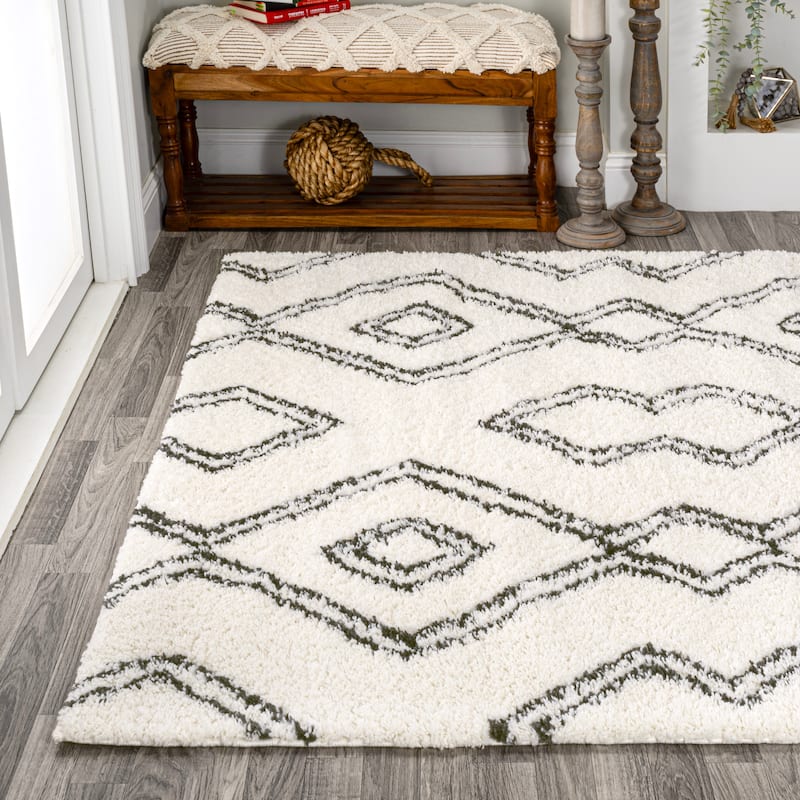JONATHAN Y Alaro Moroccan Style Diamond Shag Area Rug