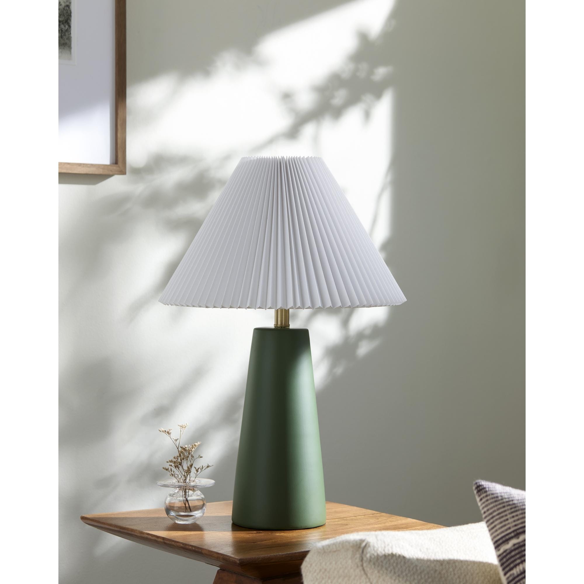Livabliss Vikundu Traditional Accent Table Lamp - 25"H x 17"W x 17"D