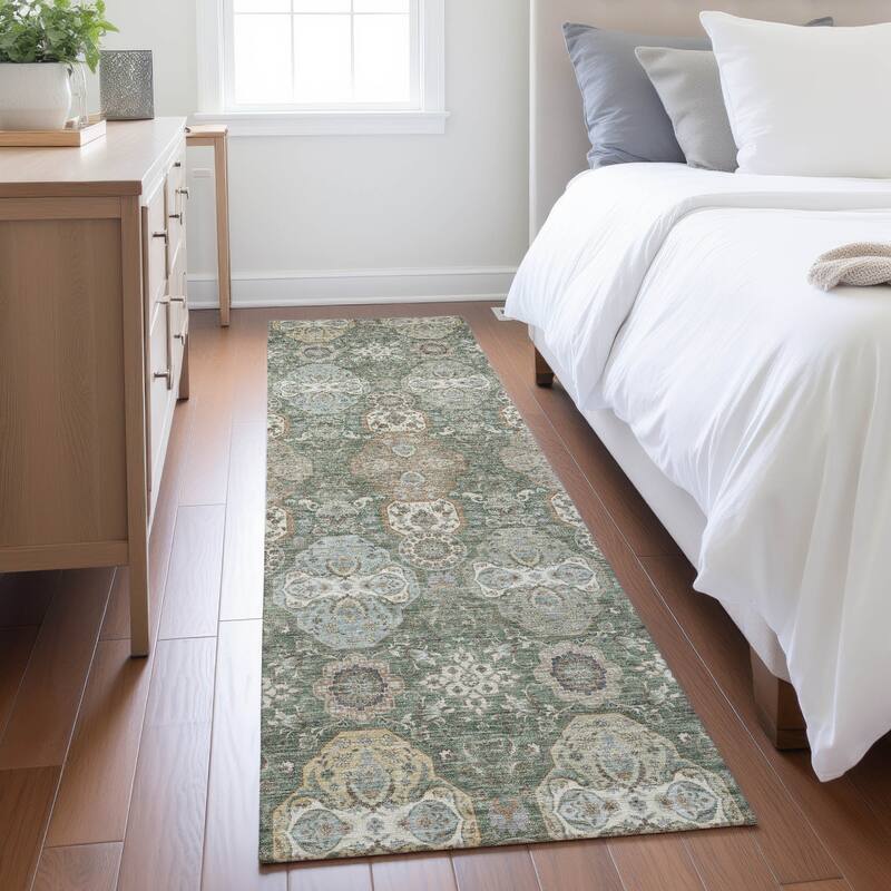 Machine Washable Indoor/ Outdoor Traditional Tracey Chantille Rug