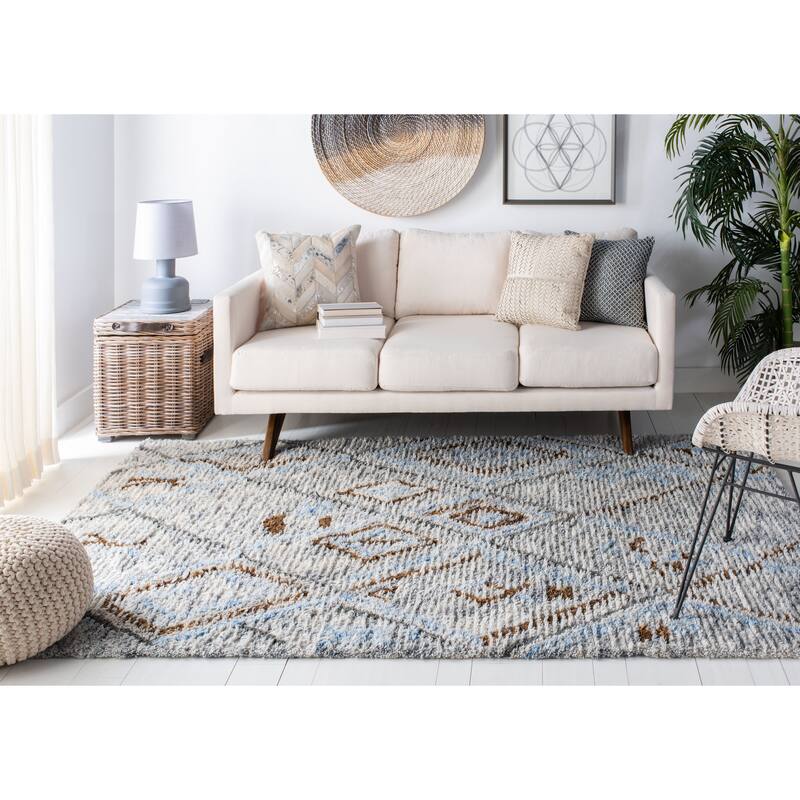 SAFAVIEH Handmade Casablanca Shag Barbli Wool Rug